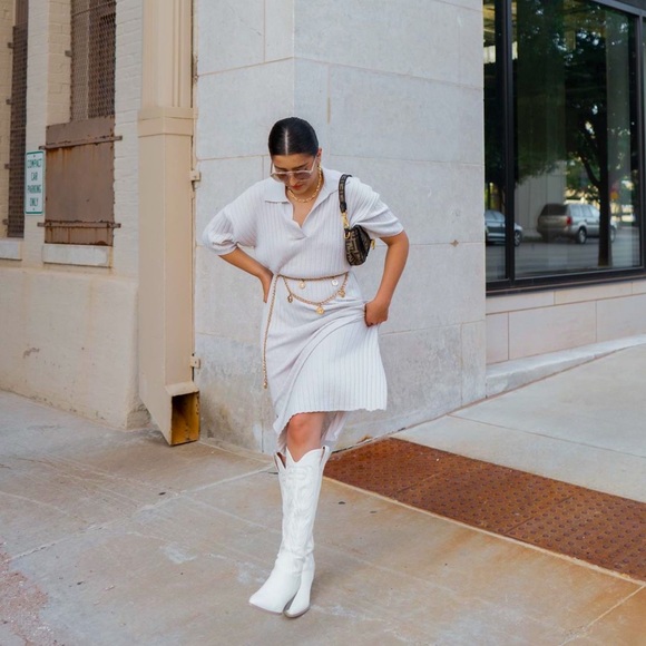 H&M Dresses & Skirts - H&M Bloggers Favorite Beige Knit Slit Midi Dress